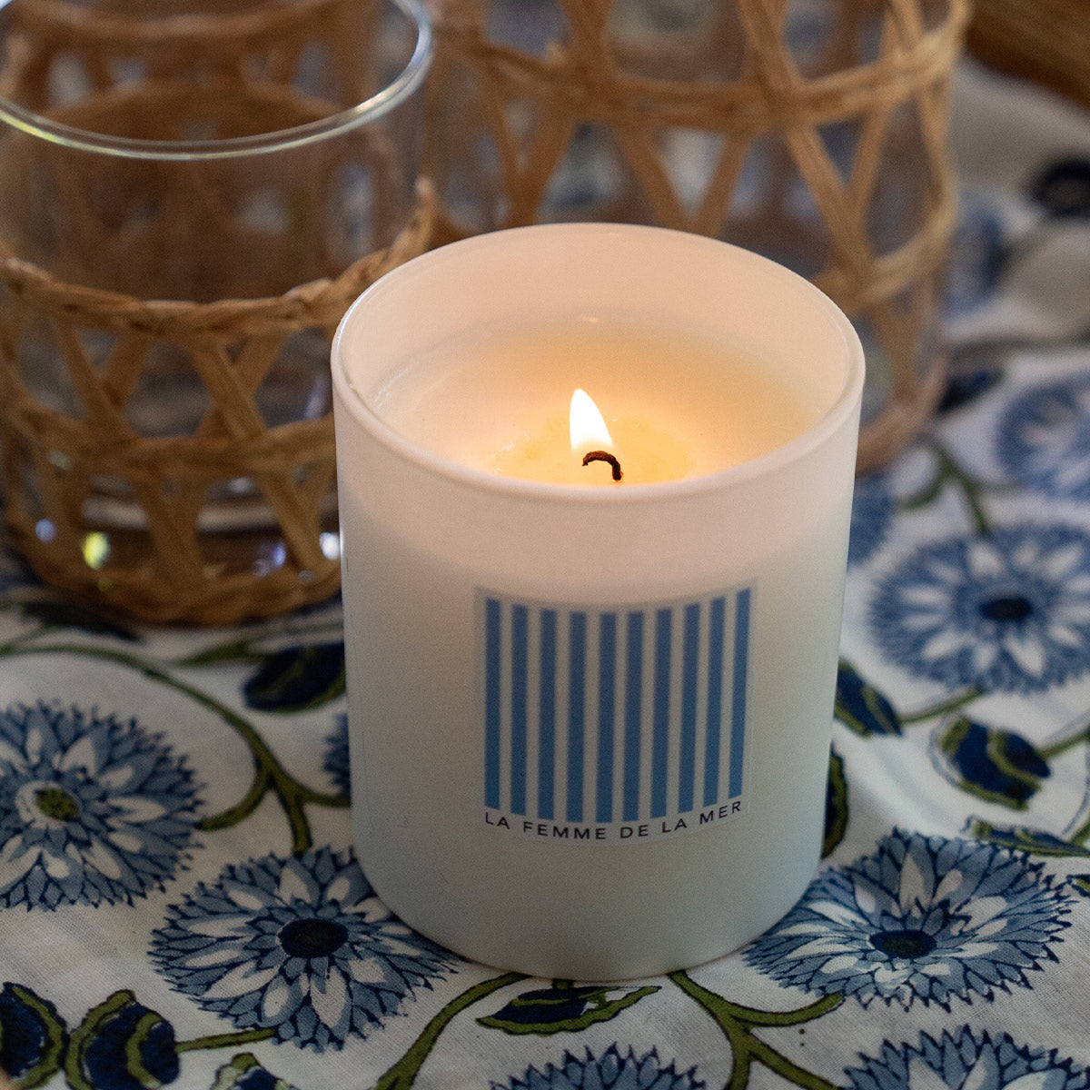 nantucket scent lit candle box and container 8 oz front white and blue stripes