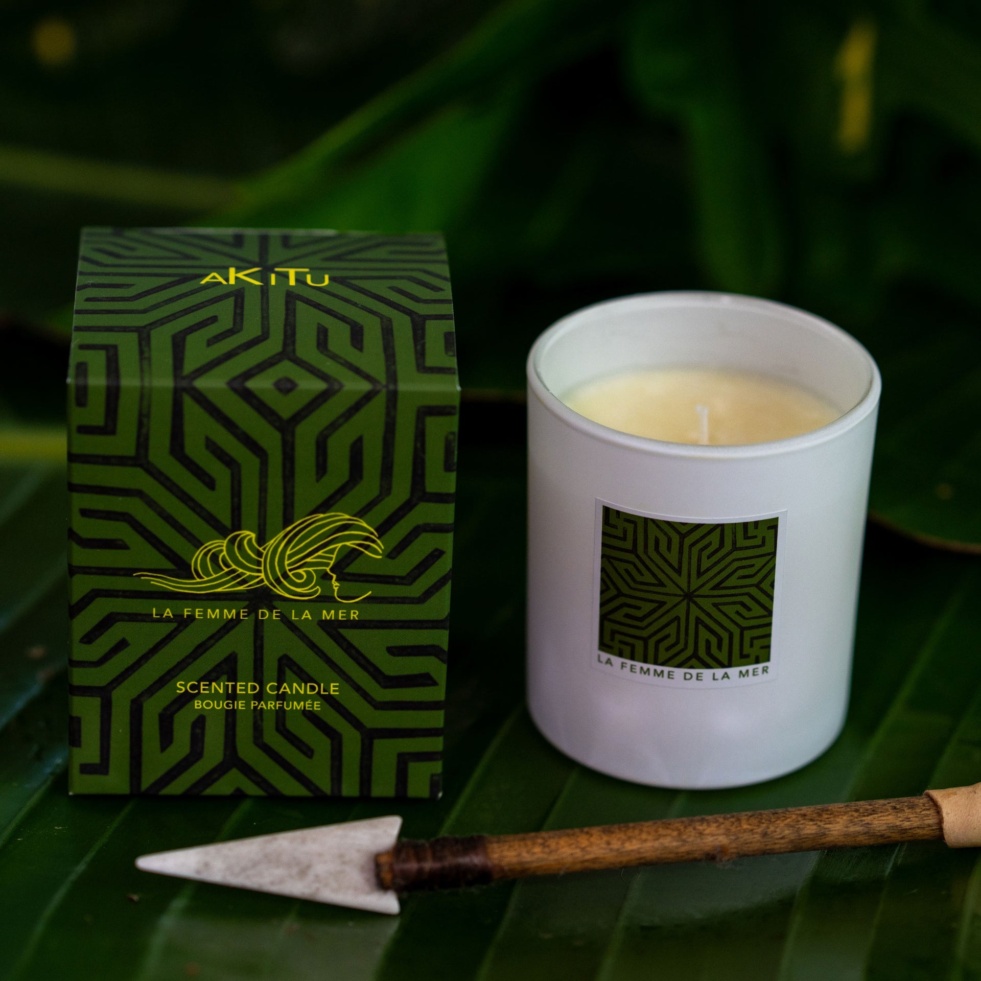 AKITU CANDLE "A subliminal message"