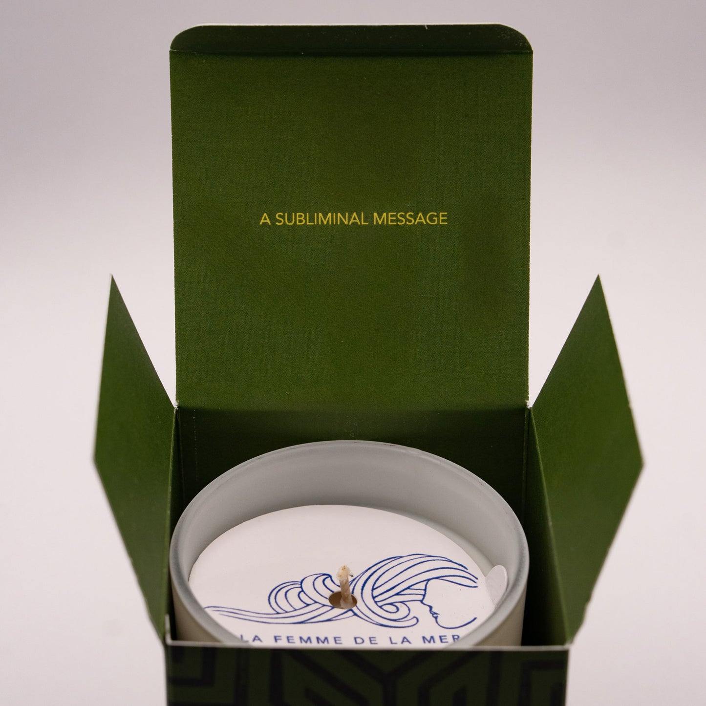 AKITU CANDLE "A subliminal message"