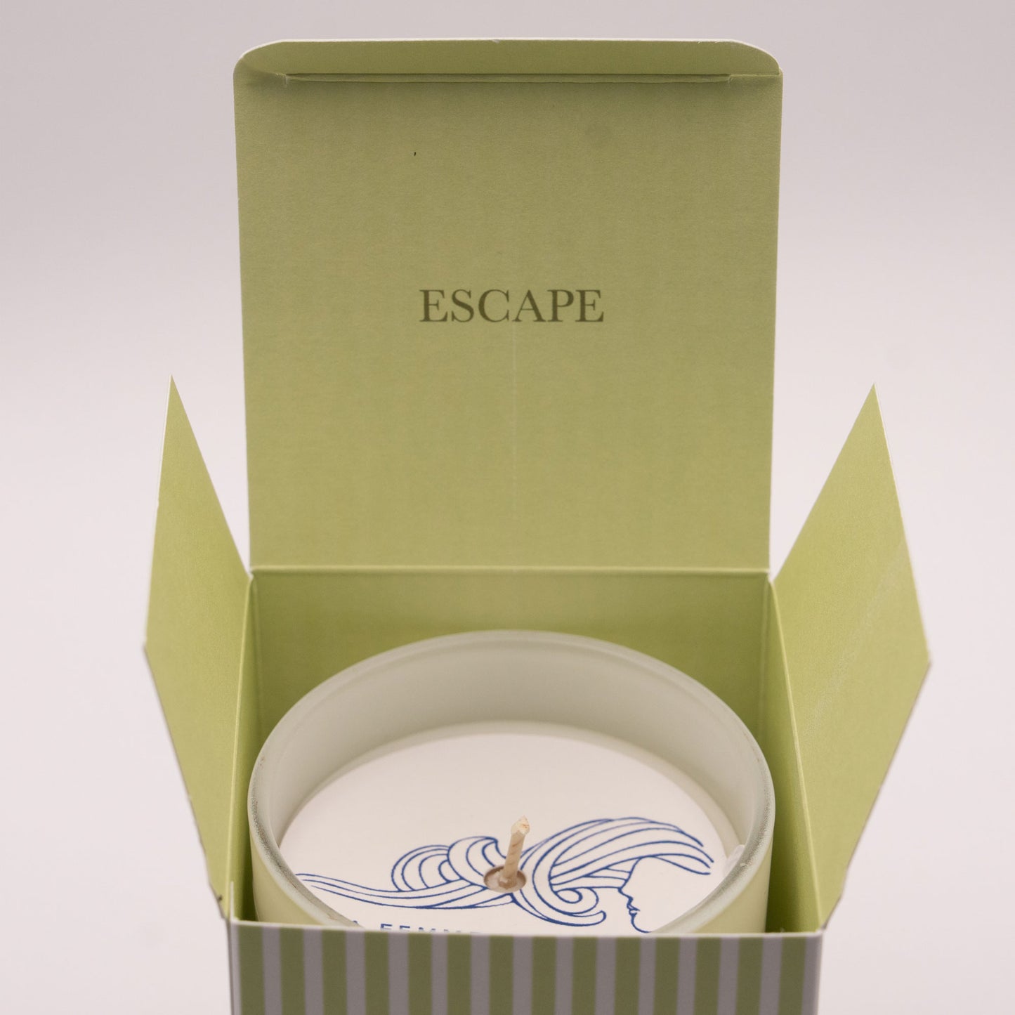 HAMPTONS CANDLE "Escape"