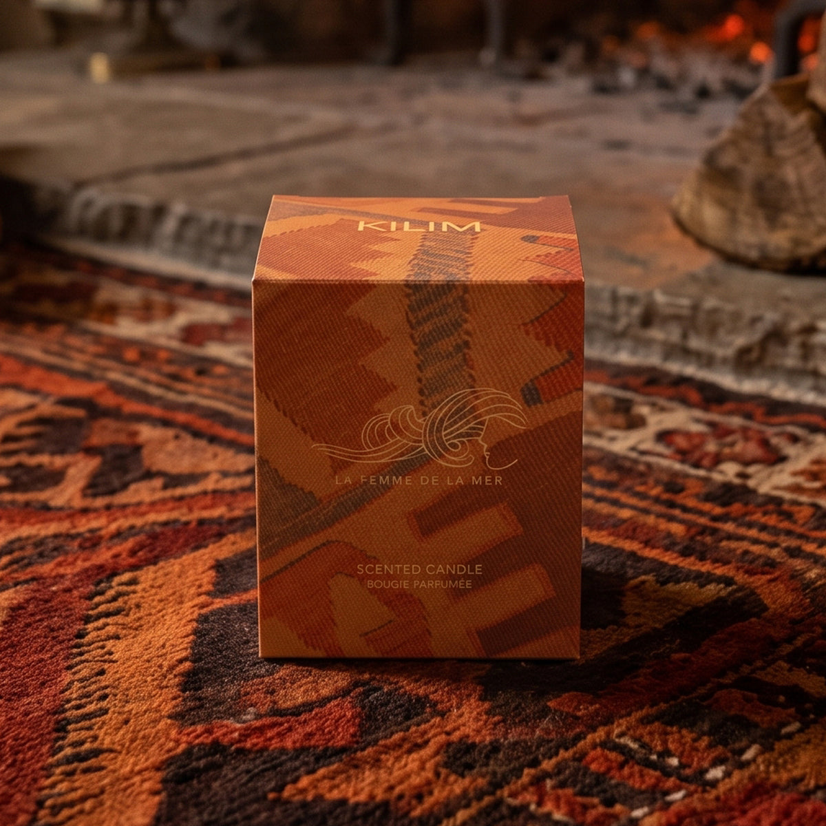 KILIM CANDLE "Quiet warmth, woven flame".